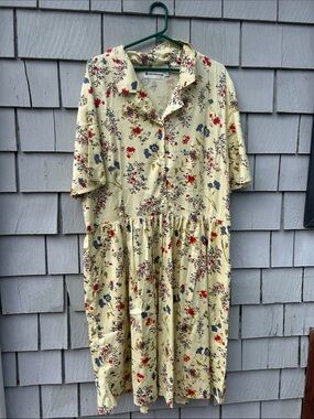 Ella Simone 2X Yellow Floral Dress with Button Front to the waist- NWOTs